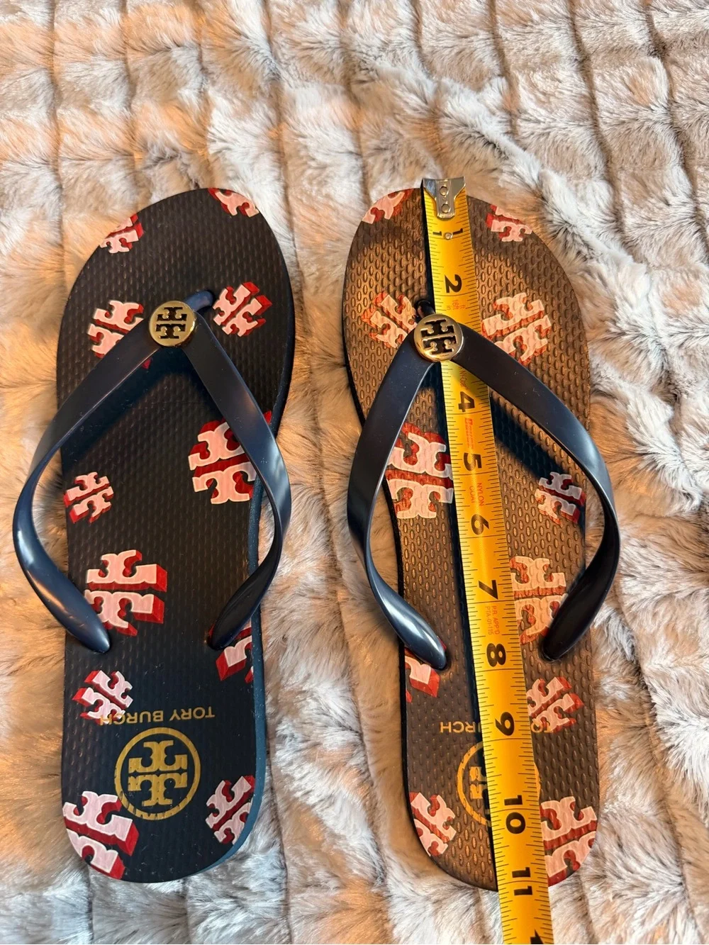 Tory Burch Women’s Navy Blue Logo Flip Flops - Picture 2 of 14